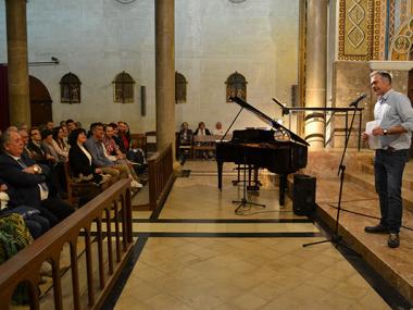 MARIA MAGDALENA GELABERT AMB LA A D’OR