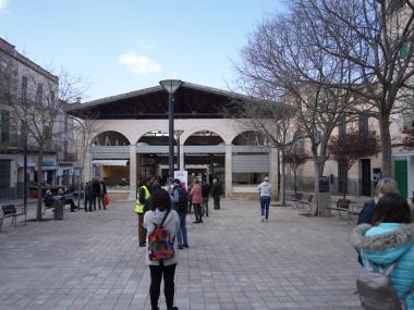 Punt informatiu de la ZPR a la plaça de les Verdures. 
