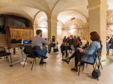 El batle de Manacor, Miquel Oliver, reunit amb el comitè d'empresa de Majorica. 
