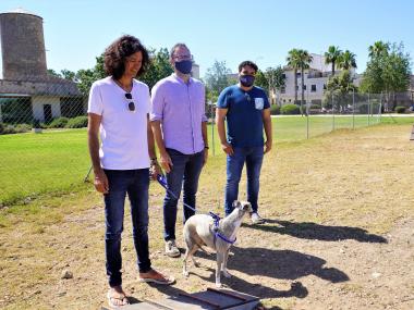 El batle de Manacor, Miquel Oliver; el delegat de Medi Ambient, Sebastià Llodrà; i el delegat de Serveis Generals, Carles Grimalt. 