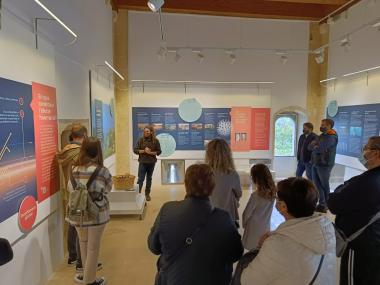 Inauguració de l'exposició 'El canvi climàtic també depèn de tu', aquest diumenge al Museu d'Història de Manacor. 