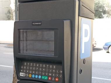 Els nous parquímetres són energèticament autònoms i permeten fer el pagament amb targeta
