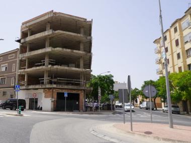  L’Ajuntament de Manacor signa el primer conveni per convertir un buc fora d’ordenació en 12 pisos de protecció oficial