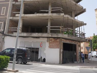  L’Ajuntament de Manacor signa el primer conveni per convertir un buc fora d’ordenació en 12 pisos de protecció oficial