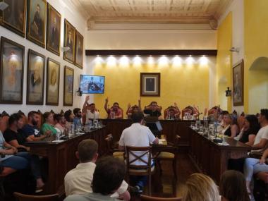 Votació de les retribucions i dedicacions en el ple extraordinari de juliol. 