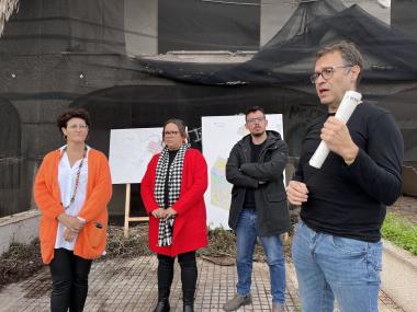 El batle de Manacor, Miquel Oliver, ha explicat el projecte a la premsa i a veïnats de la zona. 