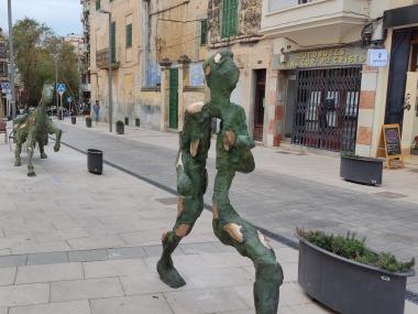 El conjunt escultòric de Llorenç Ginard instal·lat a la plaça des Cós. 