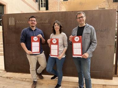 El batle de Manacor, Miquel Oliver; el delegat de Cultura, Ferran Montero; i la gerent de la Institució Pública Antoni M. Alcover, Amàlia Salas. 