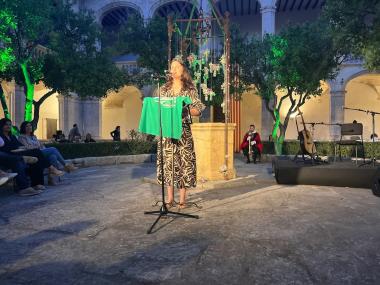 L'acte va ser conduït per M. Magdalena Vives. 
