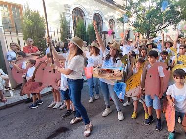 Desfilada de Carrosses i Comparses de les Fires i Festes de Primavera 2024. 