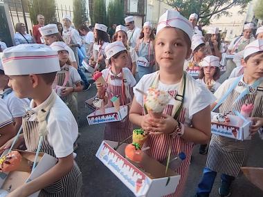 Desfilada de Carrosses i Comparses de les Fires i Festes de Primavera 2024. 