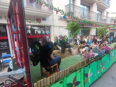 Desfilada de Carrosses i Comparses de les Fires i Festes de Primavera 2024. 