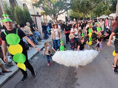 Desfilada de Carrosses i Comparses de les Fires i Festes de Primavera 2024. 