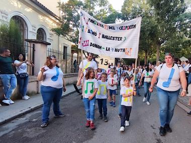 Desfilada de Carrosses i Comparses de les Fires i Festes de Primavera 2024. 