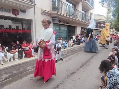 Desfilada de Carrosses i Comparses de les Fires i Festes de Primavera 2024. 