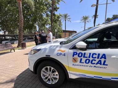 El batle de Manacor, Miquel Oliver, amb el delegat de la Policia Local, Sebastià Llodrà, i l'inspector en cap de l'UTC de Porto Cristo, Angel Duró. 
