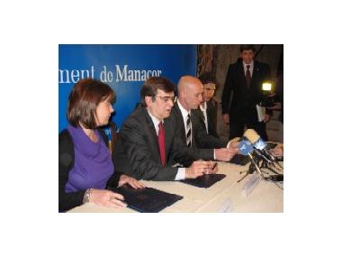 SIGNATURA PROTOCOL AMB RAFAEL  NADAL,