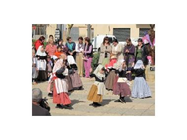 HOMENATGE DONES ESCRIPTORES