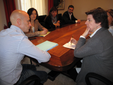 CATALINA CIRER VISITA LES DEPENDÈNCIES D'IMAS A MANACOR
