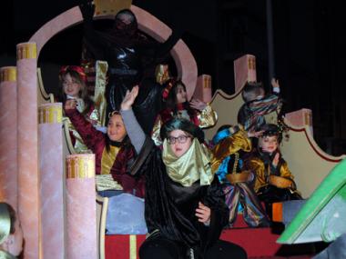 Els Reis d'Orient arribaren a Manacor amb regals, música i caramels