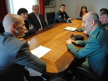 RECEPCIÓ DEL BATLE DE MANACOR AL NOU CAPITÀ  DE LA COMPANYIA DE LA GUÀRDIA CIVIL DE MANACOR