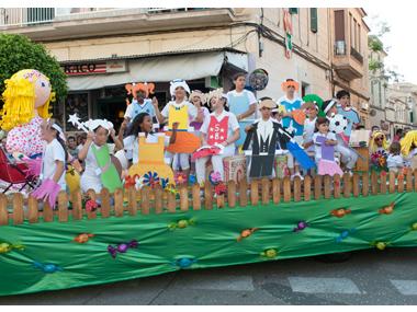 EL COL·LEGI LA SALLE GUANYA LA DESFILADA DE CARROSSES I COMPARSES DE MANACOR