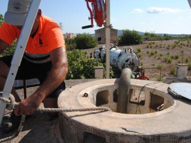 INICIATS ELS TREBALLS DE NETEJA  I DESINFECCIÓ DELS DIPÒSITS REGULADORS D'AIGUA