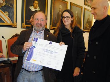 ENTREGATS ELS DISTINTIUS SICTED A DISTINTES EMPRESES TURISTIQUES DE MANACOR