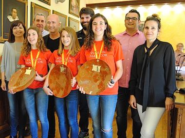 L’AJUNTAMENT DE MANACOR  OFEREIX UNA RECEPCIÓ AL CLUB  VOLEIBOL MANACOR