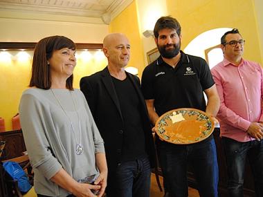 L’AJUNTAMENT DE MANACOR  OFEREIX UNA RECEPCIÓ AL CLUB  VOLEIBOL MANACOR