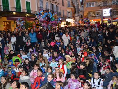 Les fresses omplen de fantasia la Rueta de Manacor