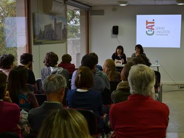 El Servei Lingüístic de Manacor celebra l'èxit de les 'Qüestions de Llengua' amb la publicació d'un llibre