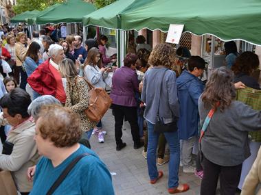 La II Fira Stocks Fora! mostra la diversitat comercial i empresarial de Manacor al centre de vianants