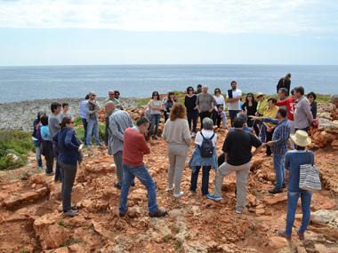 Sa Ferradura va servir als pobladors prehistòrics de la costa del Llevant per defensar-se d'atacs provinents de l'interior de l'illa
