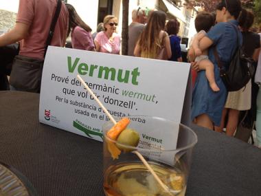 El ‘Vermutejant’ cita els dissabtes a la plaça de ses Verdures els amants dels bons productes, la gastronomia, la música i el vermut