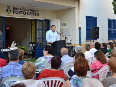 El pregó de la biòloga Bàrbara Terrassa reivindica el dret a gaudir de la mar i dóna el sus a les festes de Porto Cristo