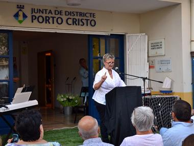 El pregó de la biòloga Bàrbara Terrassa reivindica el dret a gaudir de la mar i dóna el sus a les festes de Porto Cristo