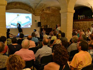 Més de cent persones acudeixen a la primera reunió per explicar tot el que preveu el futur Pla general de Manacor