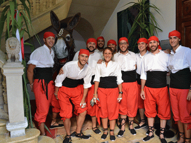 La Crida des del balcó de l’Ajuntament i la sortida de la Mulassa donen el sus a la setmana de festes de Sant Jaume