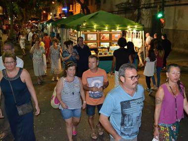 La XVII Fira Nocturna de Sant Jaume mostra a peu de carrer la feina que els artesans de Mallorca fan amb les mans