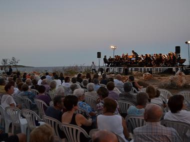 La història i la música marquen l'inici de les Festes de s'Illot