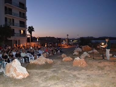 La història i la música marquen l'inici de les Festes de s'Illot