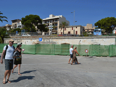 PortsIB invertirà uns 50.000 euros en la demolició dels escars en runes i en la consolidació de la vorera, el vial i l’escala que hi estan adossats