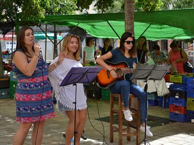 Els productes de la plaça de ses Verdures, la gastronomia i la música tornen a ser els protagonistes del 'Vermutejant' 