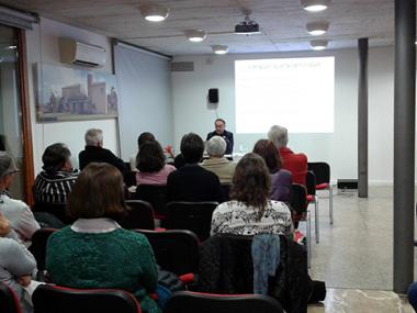 El Servei Lingüístic celebra l’Any Llull amb una conferència del professor de la UIB Gabriel Ensenyat sobre el polilingüisme