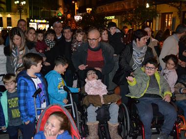 L’encesa de llums concentra centenars de persones a sa Bassa i dóna el tret de sortida a més de vuitanta actes nadalencs
