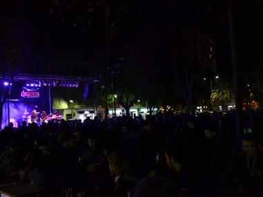 El concert Nadal Col·lectiu i la festa de la nit de Cap d’Any donen una benvinguda multitudinària al 2017