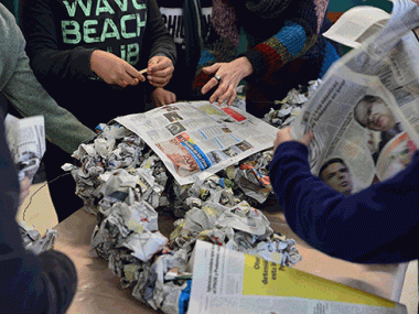 Els escolars de tot el municipi participen de valent en molts dels preparatius de la festa de Sant Antoni