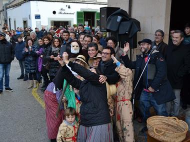 Les beneïdes de Son Macià se celebren desafiant el mal temps i fan seves les arrels pageses d'aquest nucli manacorí