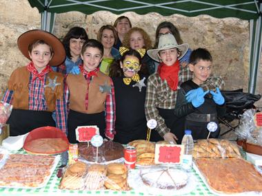 Les disfresses i l’animació omplen la Rueta i fan vibrar els infants i els joves pel centre de vianants de Manacor